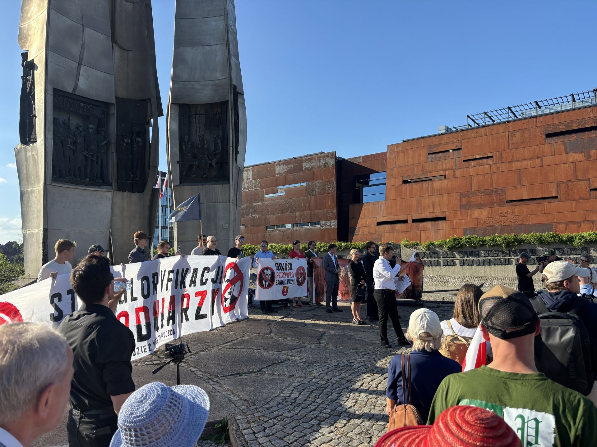 Byliśmy na proteście w Gdańsku. Manifestacja w kontrze do konferencji