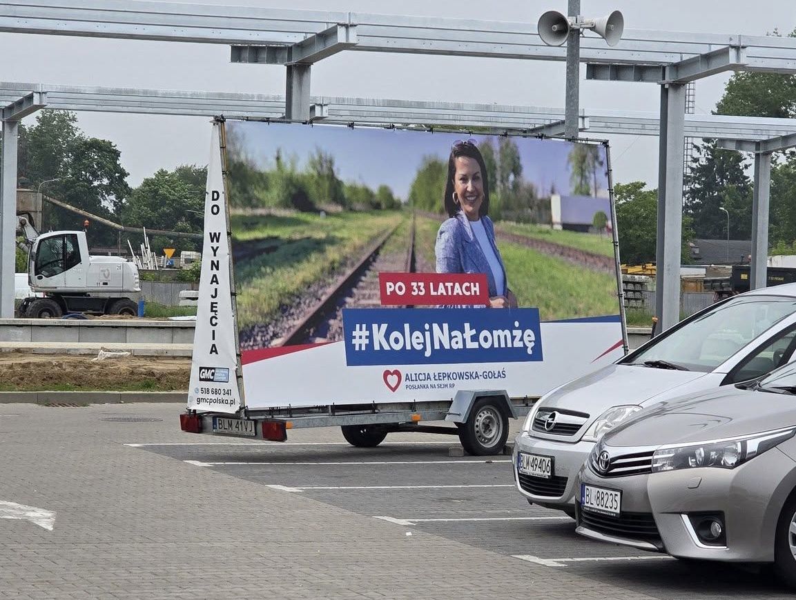 Donald Tusk przywrócił pociąg do Łomży. Tych niedoróbek oficjalnie nie pokazano