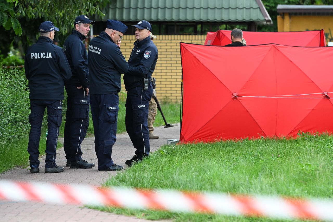 Doprowadzili Gruzina do sądu. Policja pokazuje zdjęcie i nagranie