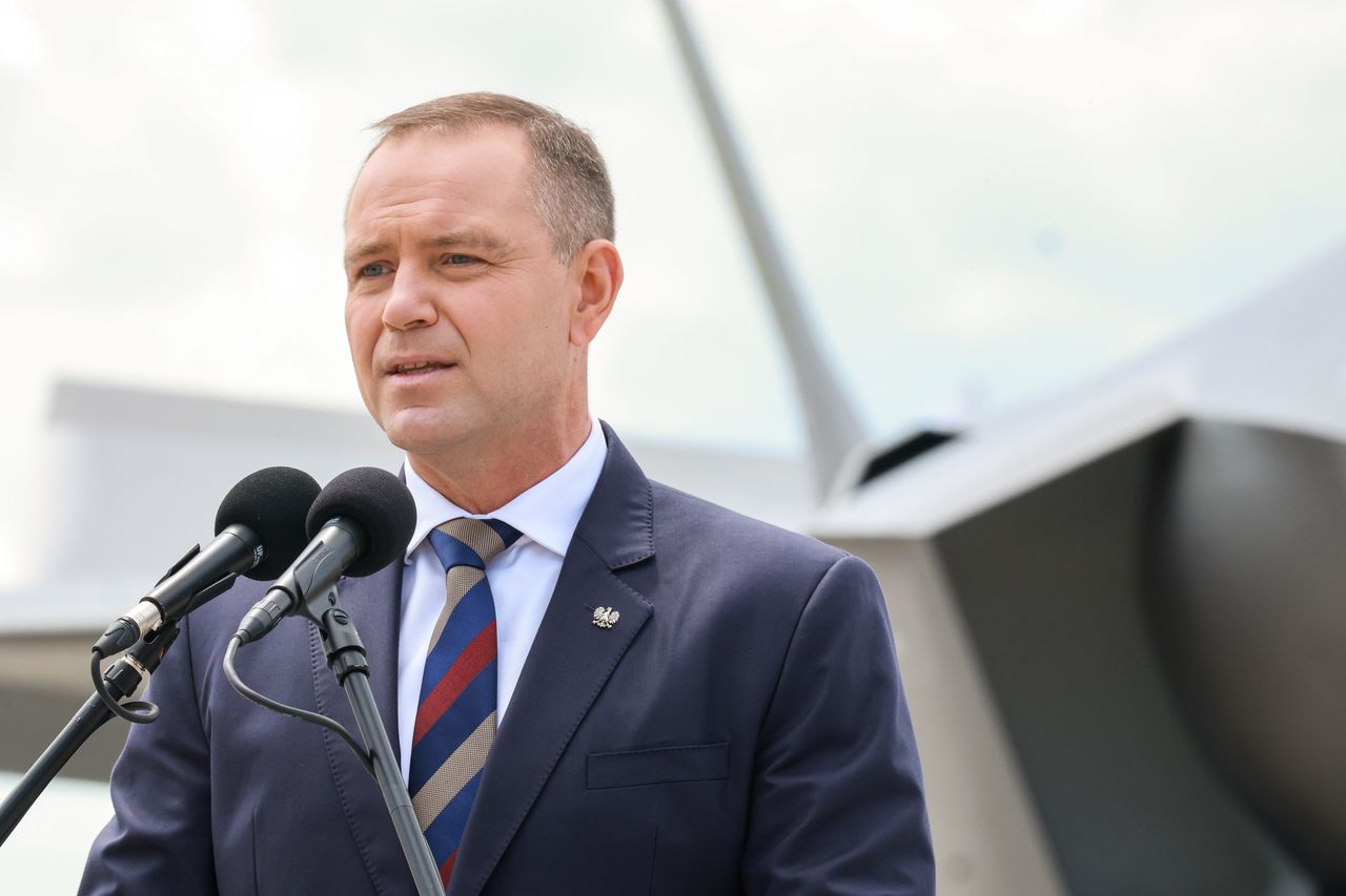 Komu ufają Polacy? Najnowszy sondaż nie pozostawia złudzeń