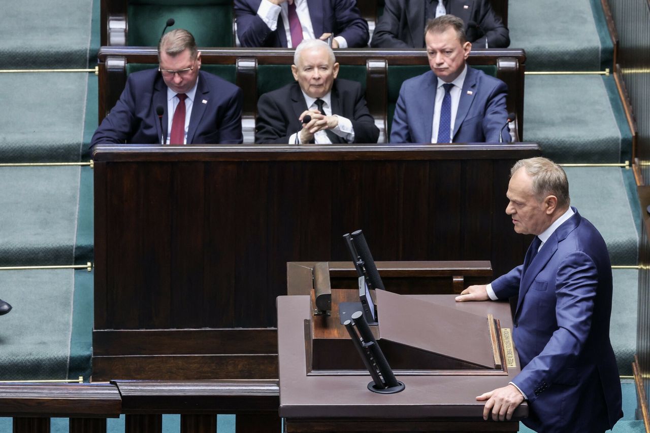 Komu ufają Polacy? Najnowszy sondaż nie pozostawia złudzeń