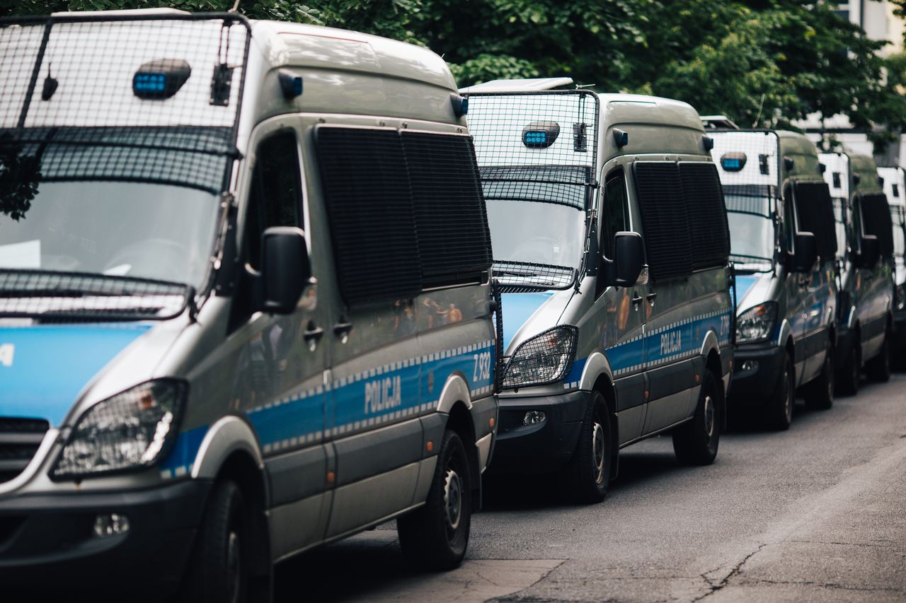 Niepokojące doniesienia z Warszawy. Zaczepiają i legitymują obcokrajowców