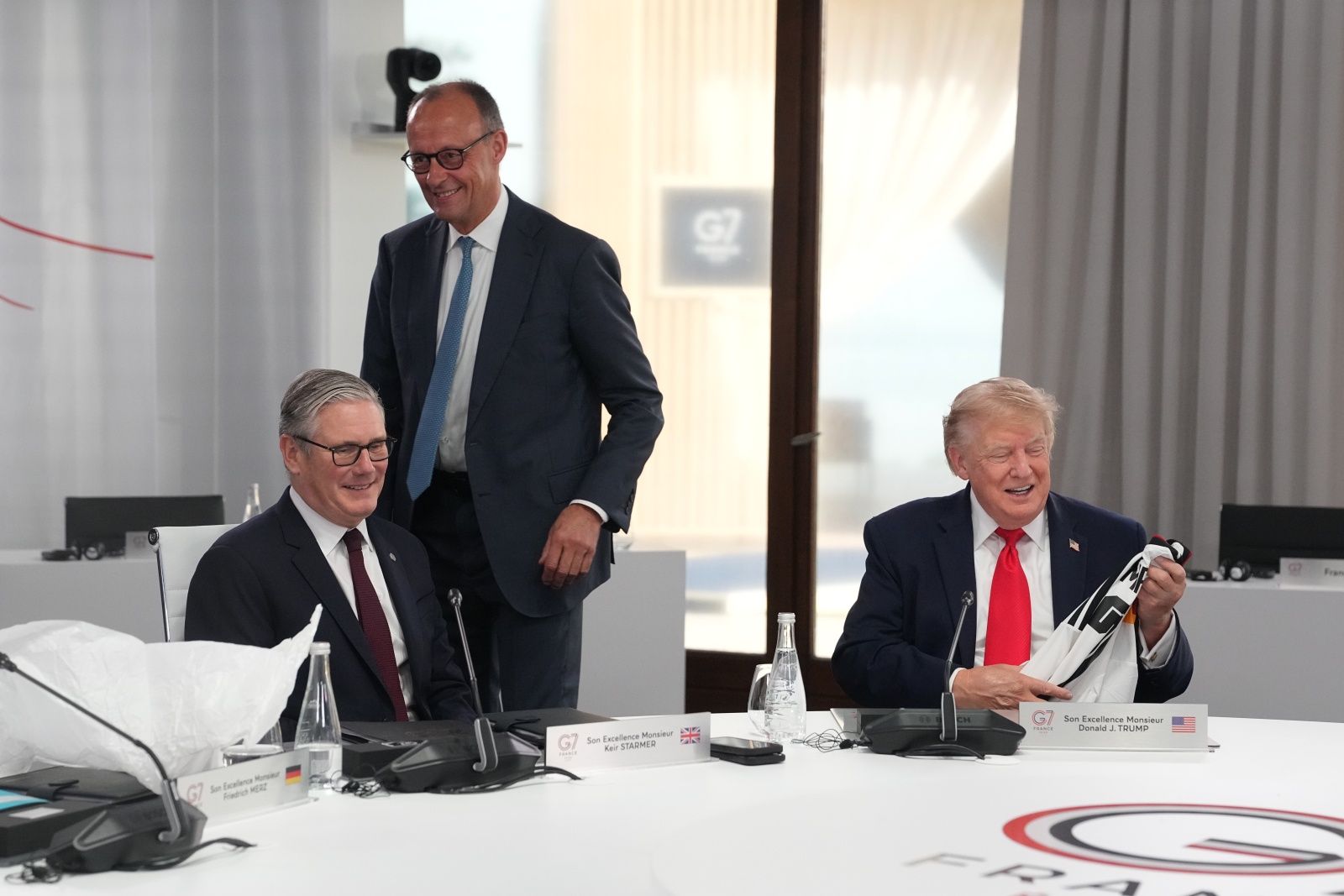 Nietypowy prezent dla Trumpa. Merz przygotował niespodziankę