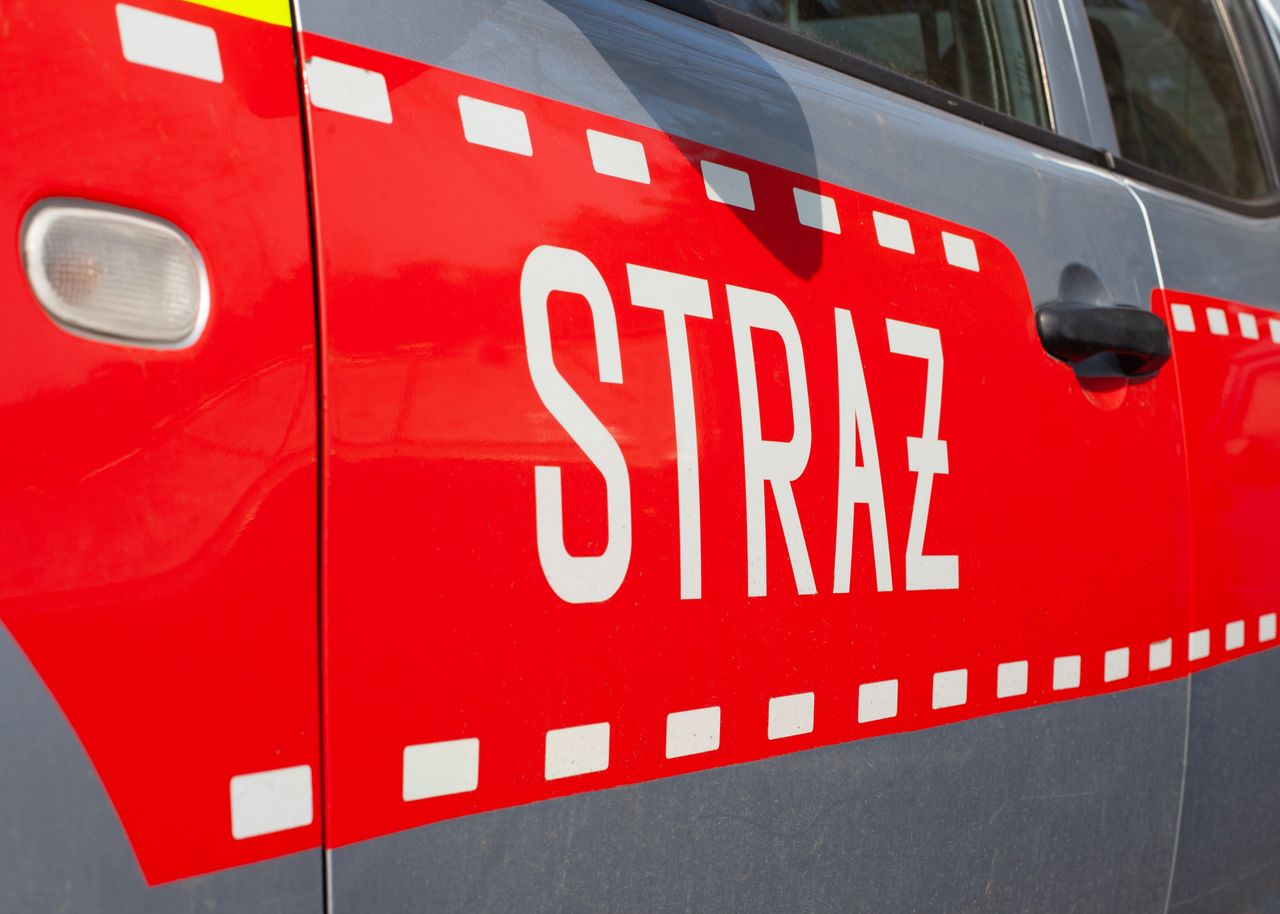 Pociąg utknął w szczerym polu. Pasażerowie mdleli z przegrzania