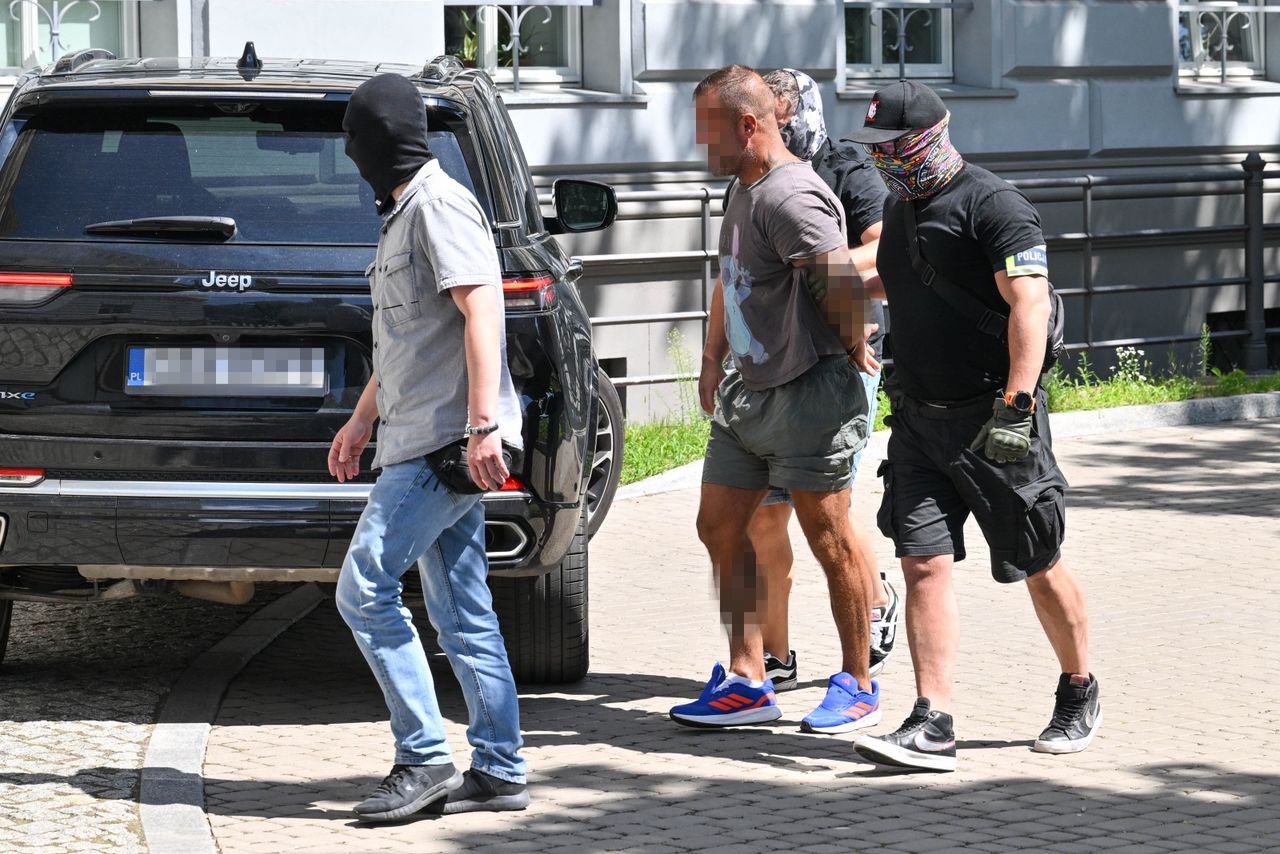 2-latka sama przemieszczała się ulicami. Przechodnie zareagowali