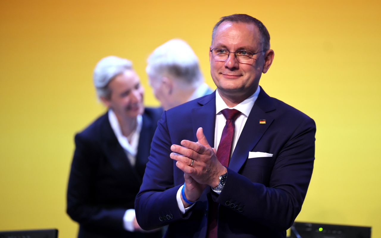AfD zaprezentowała program na 100 dni. Uderzenie w osoby LGBT+