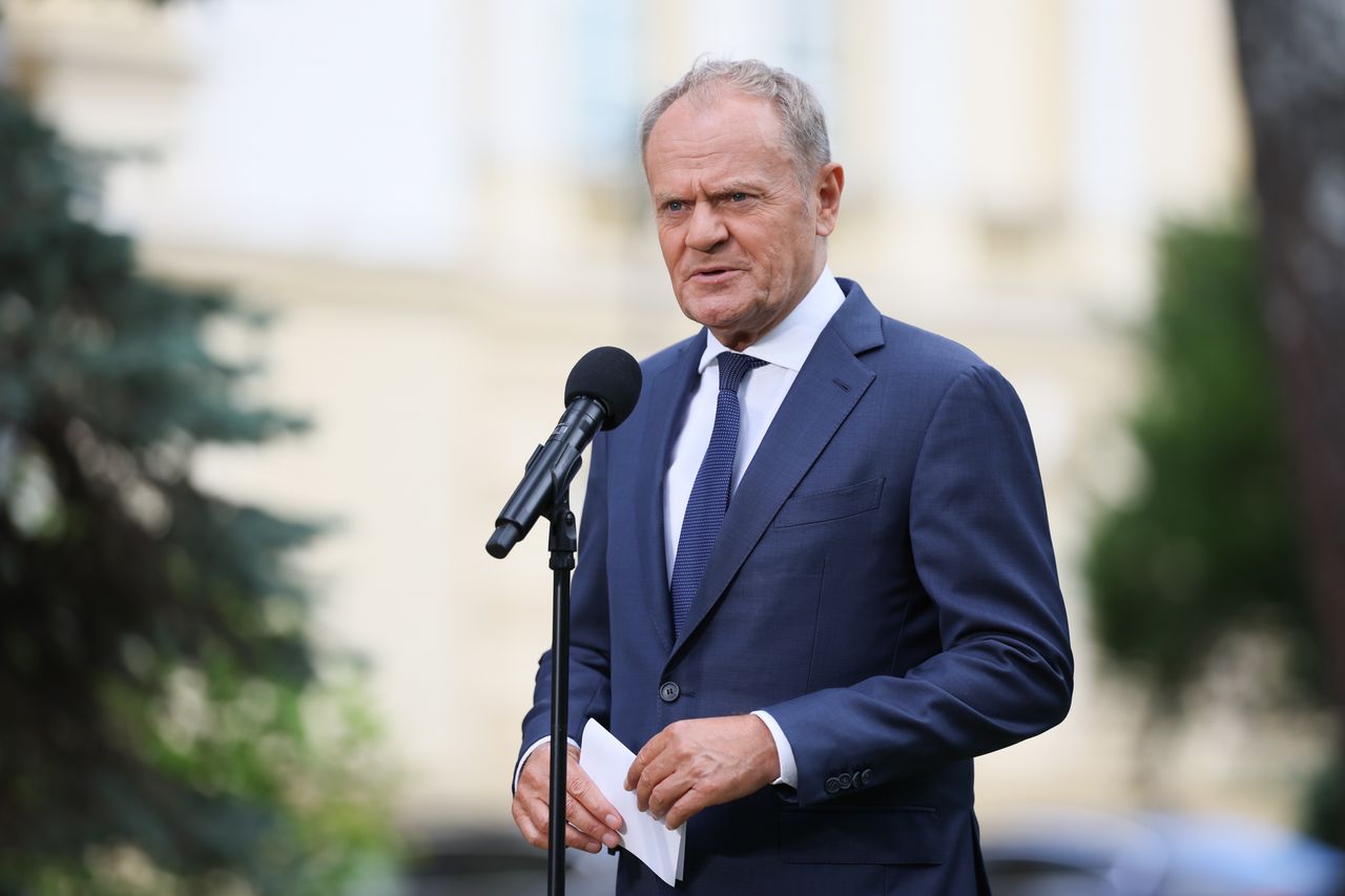 Czy Trzaskowski powinien odejść? Polacy ocenili