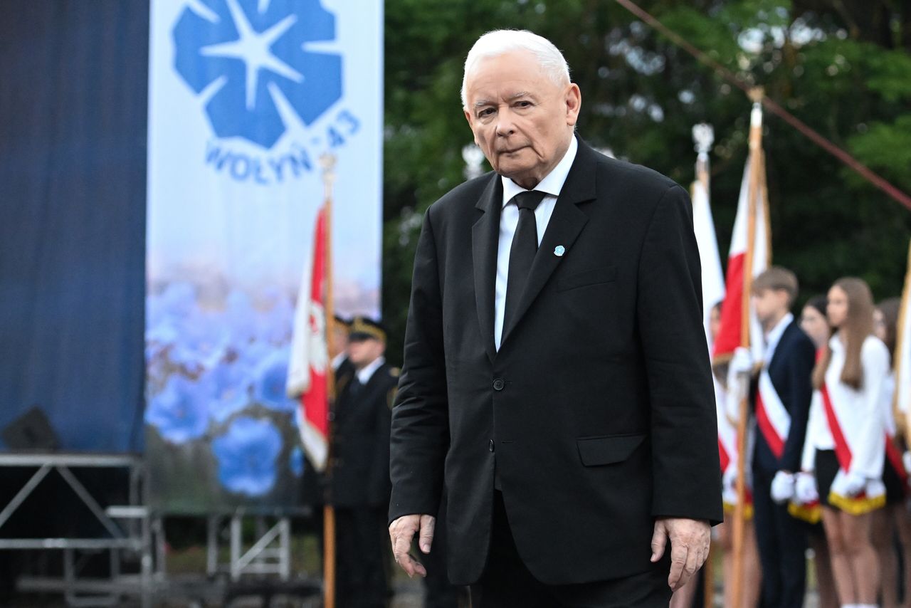 Lawina oburzenia po słowach na Wołyniu. Sikorski broni dyplomaty
