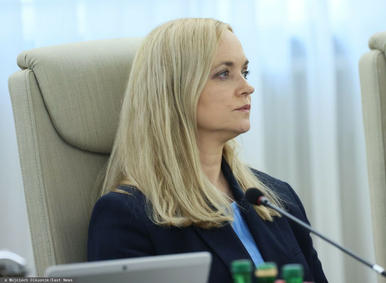 Media o wiceminister zdrowia: Ukrywa swój dyplom z Collegium Humanum