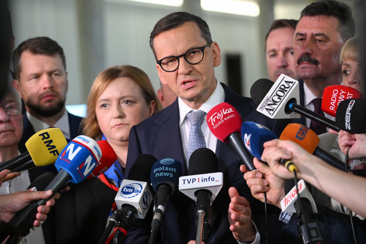 Morawiecki ucina spekulacje. "Nie zamierzam prowadzić takich rozmów"
