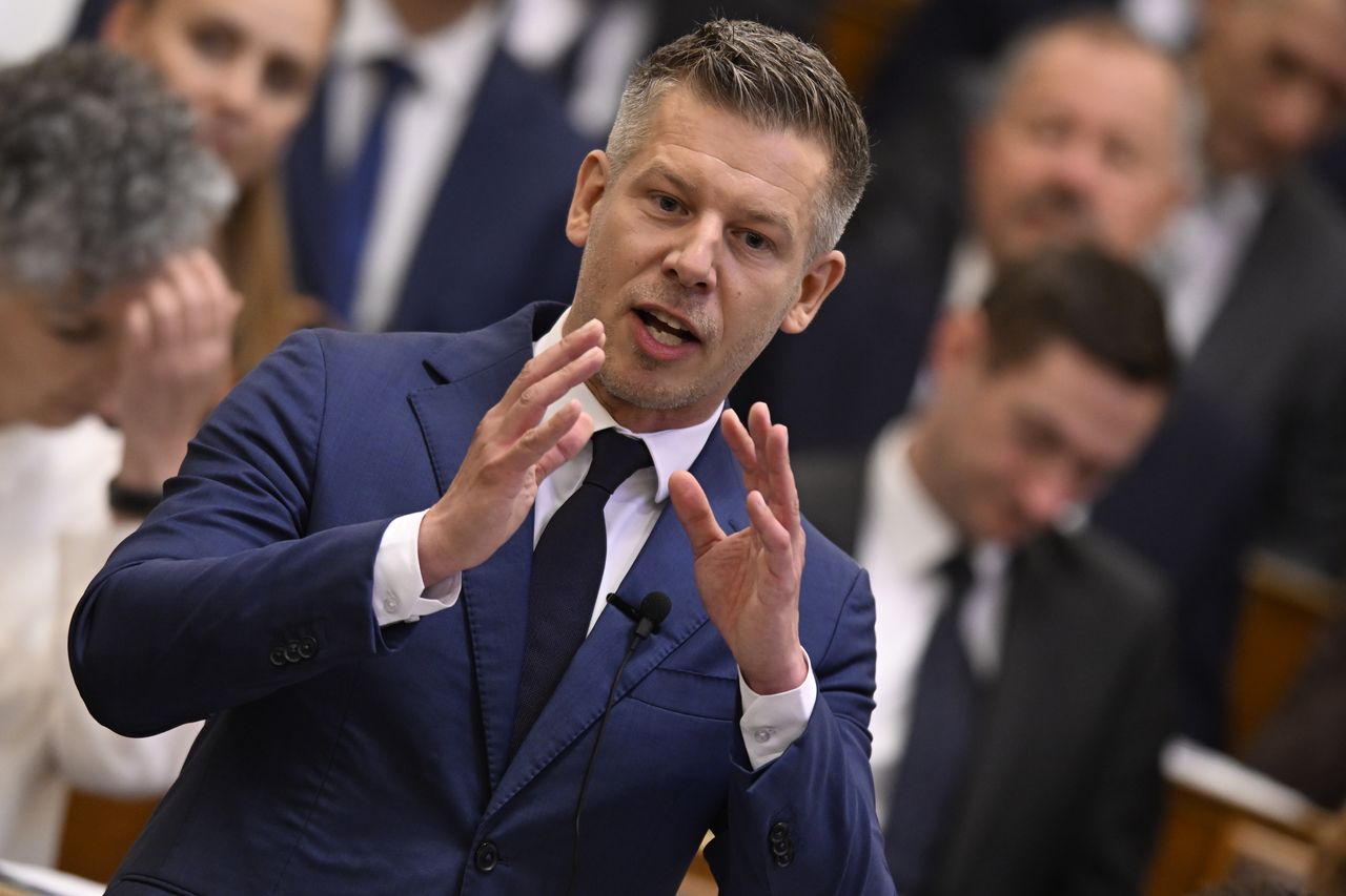 "Ostatnia bariera padła". Orban przerywa milczenie