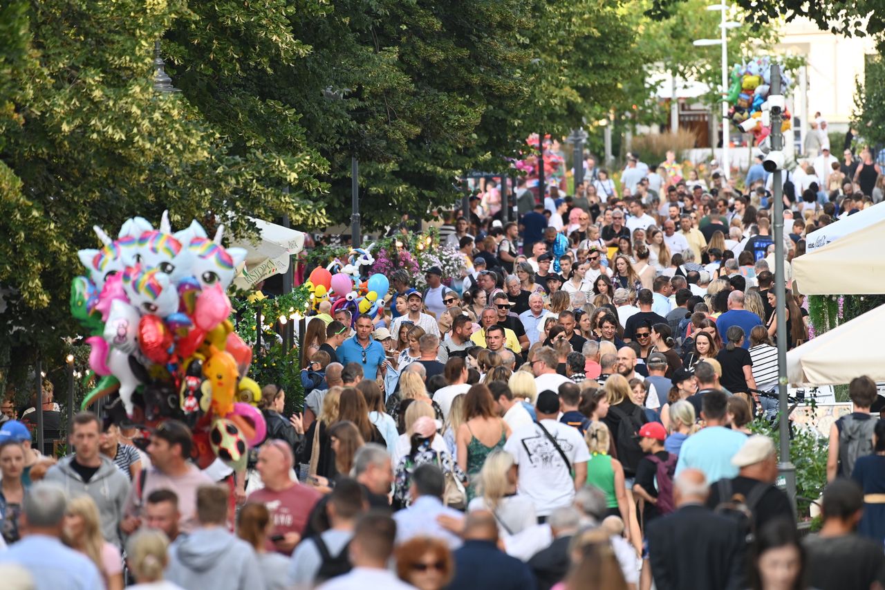 Plaga nad Bałtykiem. Blisko 60 zamkniętych kąpielisk