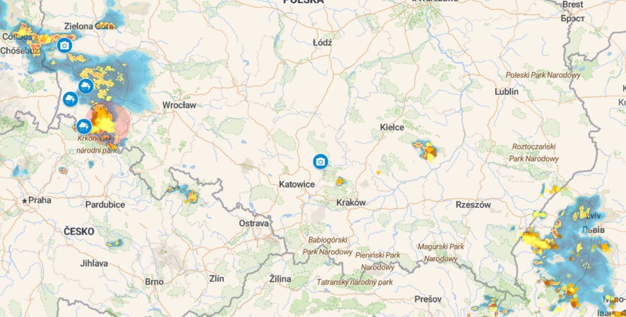 Potężna burza nad Chrzanowem. Po ulewie zalane są ulice