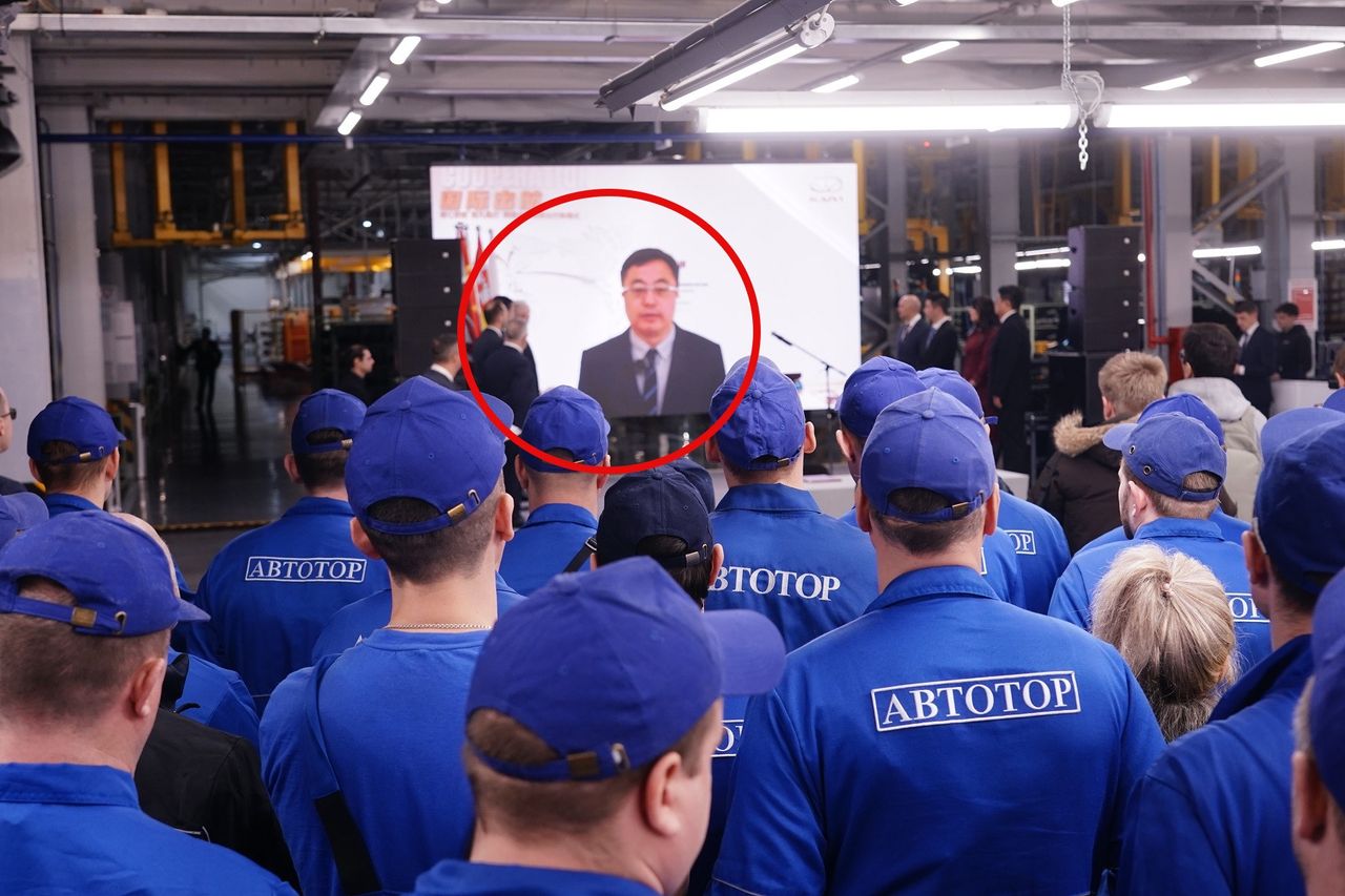Puste ulice, polowanie na cysterny. Królewiec tonie w kryzysie paliwowym