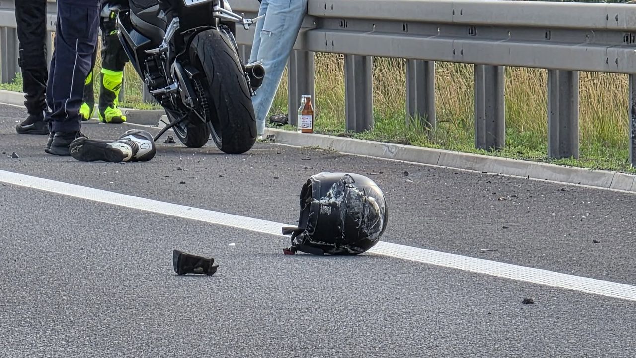 Tragiczny wypadek. Nie żyje 22-latek, są ranni