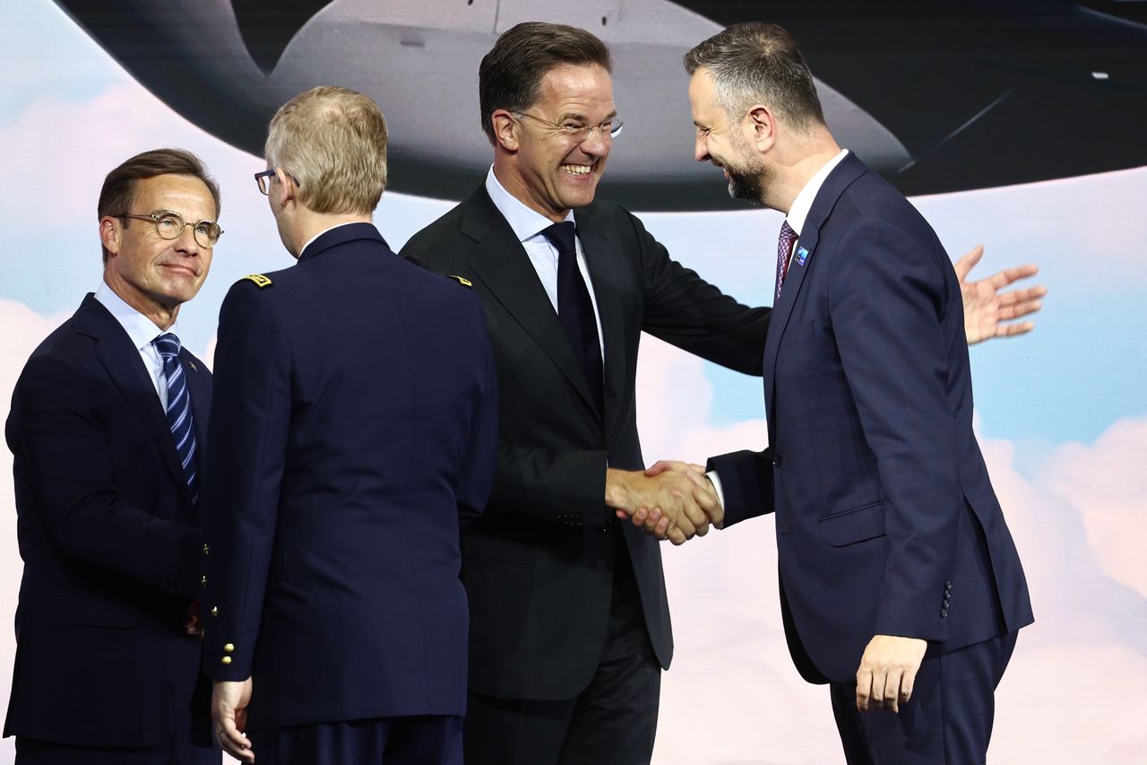 Trump znowu straszy ws. wojsk USA, wyrok dla Le Pen [SKRÓT DNIA]