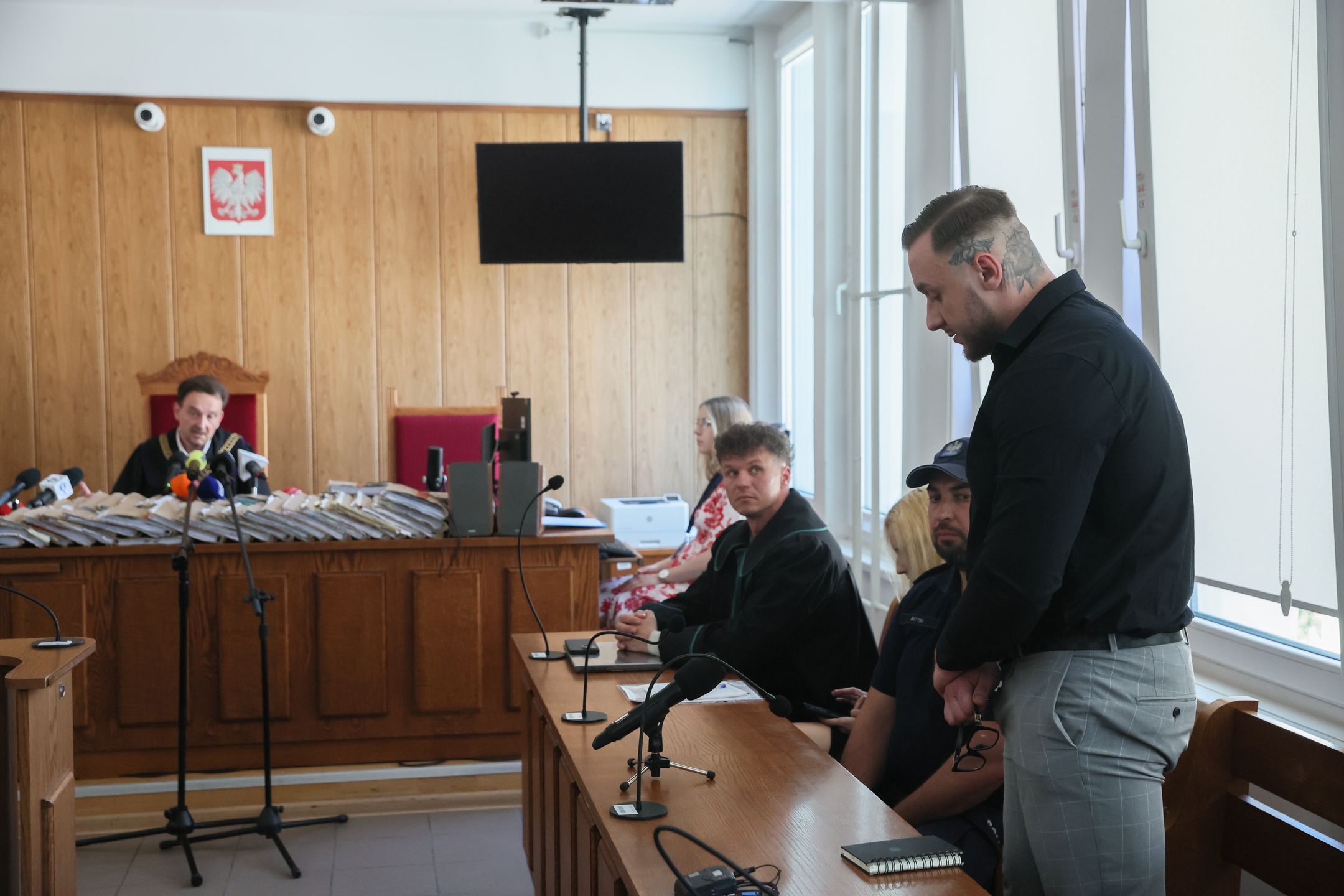 Łukasz Żak usłyszał wyrok. Tak wychodził z sądu