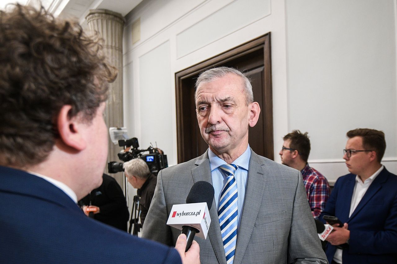 Wielki bunt nauczycieli. Broniarz zapowiada protest i uderza w rząd