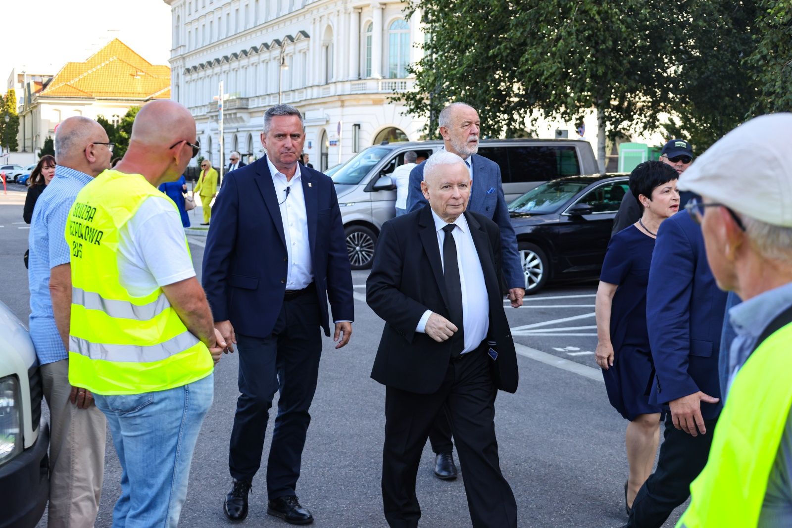 Awantura na miesięcznicy. Kaczyński: wrzaski lumpenproletariatu