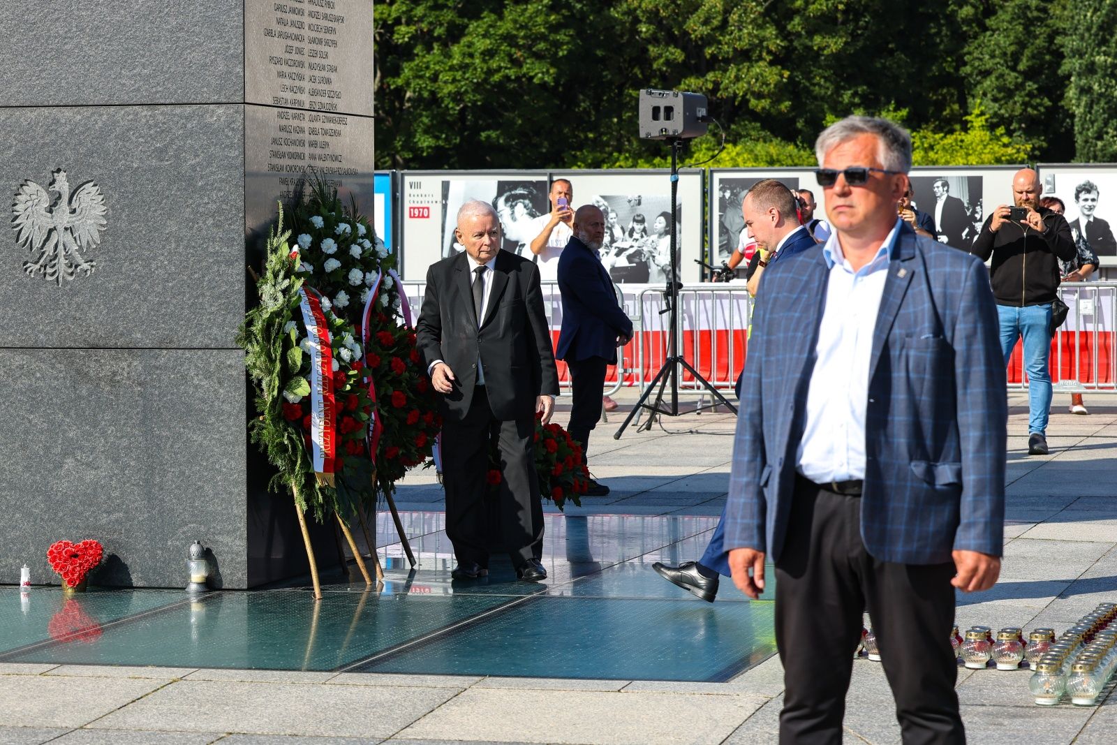 Awantura na miesięcznicy. Kaczyński: wrzaski lumpenproletariatu