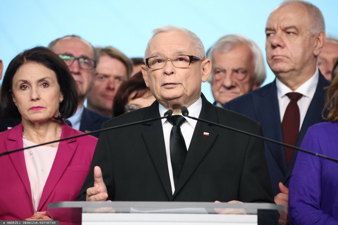 Morawiecki odsłania tajemnice PiS, Kaczyński czyta i się wścieka. To nowy poziom sporu na prawicy