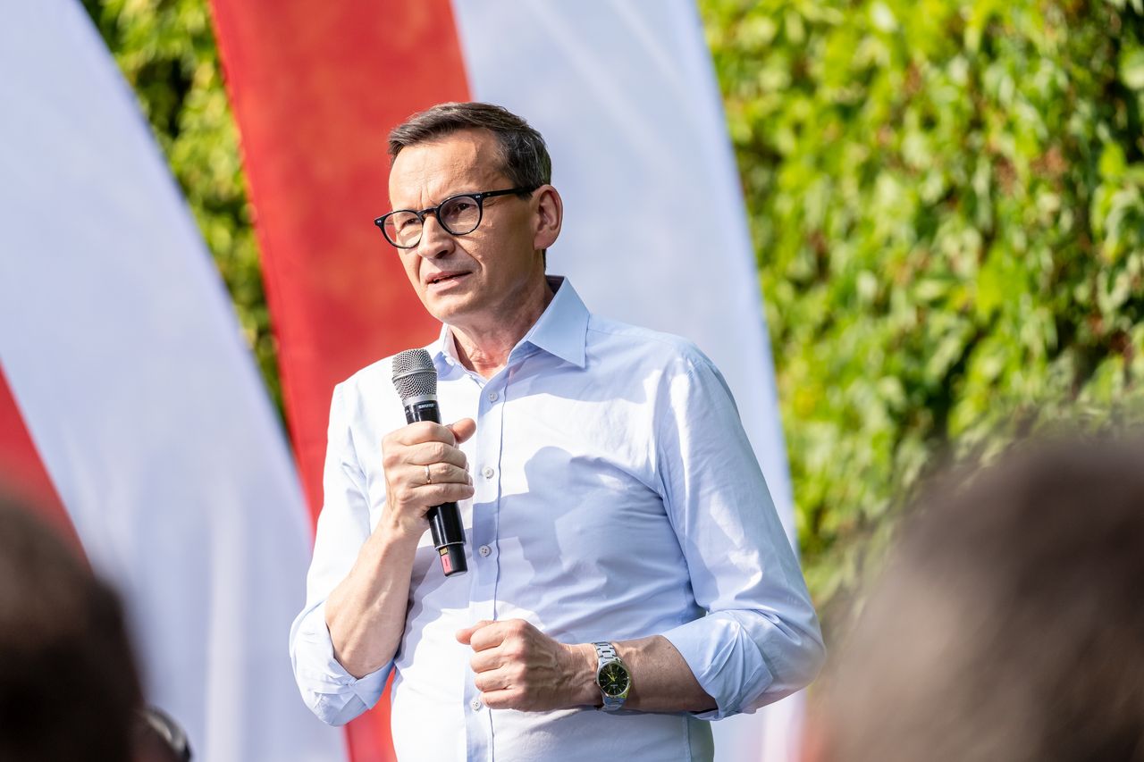 "Na wciśnięcie guzika". Morawiecki ma mieć "śpiochów" w PiS