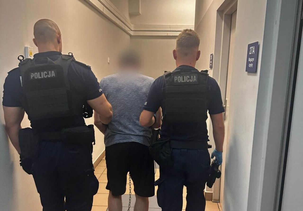 Nocny patrol policji na Śnieżce. Posypały się mandaty