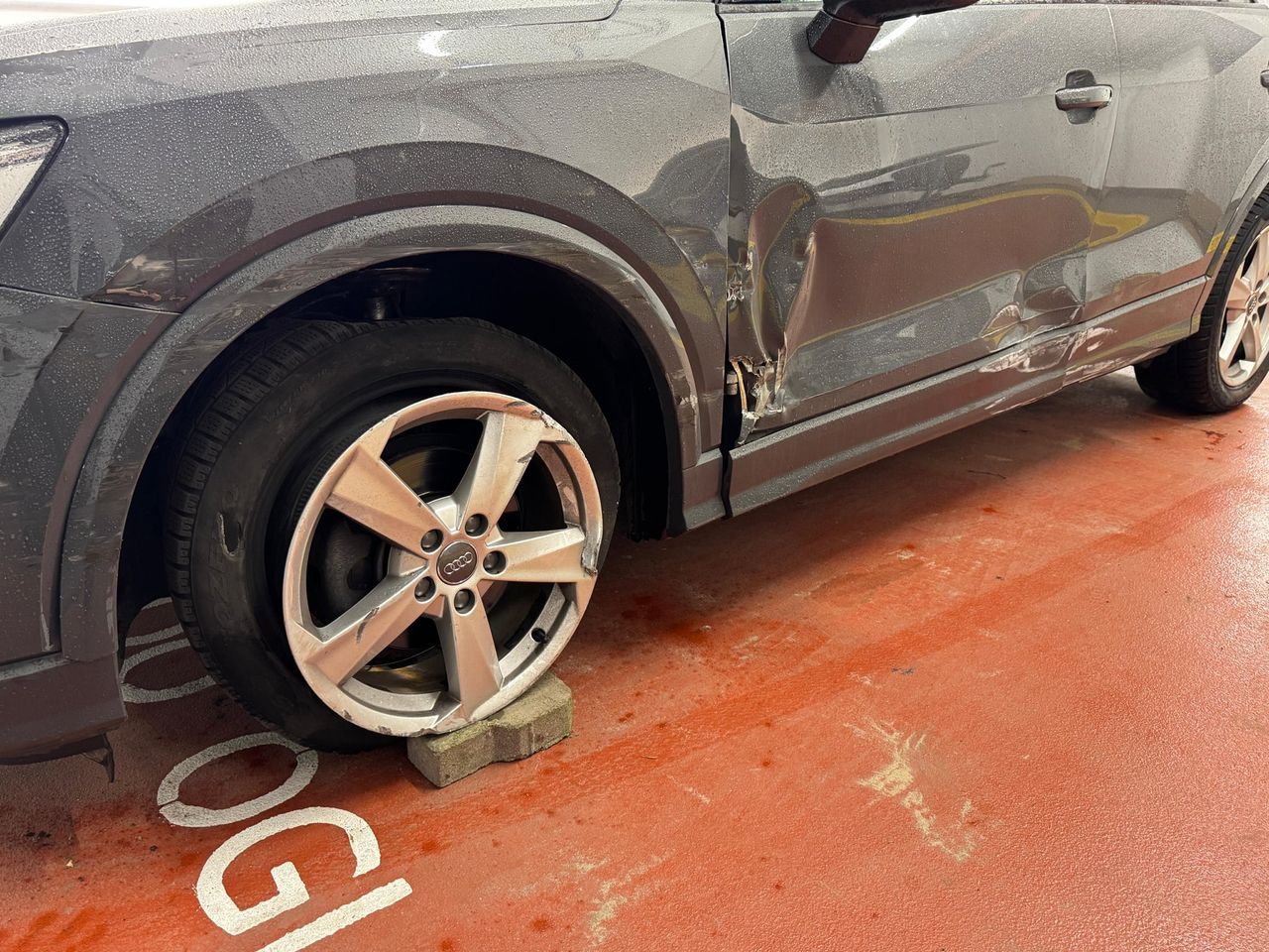Pijany prowadził autobus. Po drodze popijał piwo