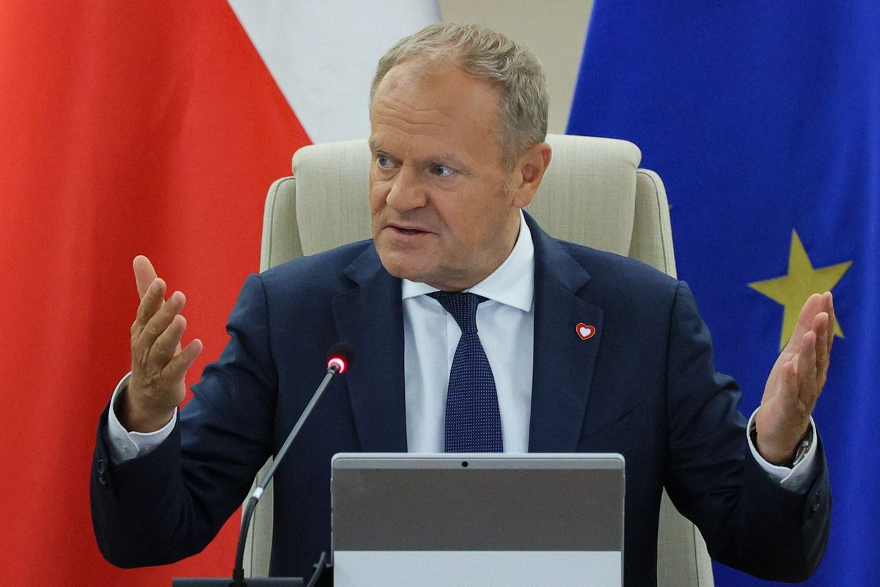 Posłowie koalicji widują premiera w Sejmie i tyle. "Tusk albo jest pewny siebie, albo odpuścił"