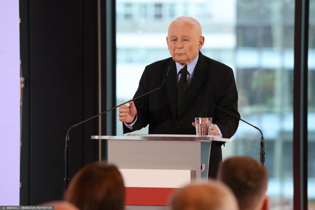 Siemoniak zakpił z pomysłu Mentzena. "Trąci amatorstwem"