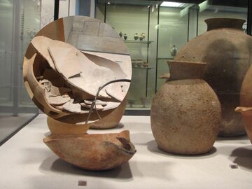 Czteroletni chłopiec zbił dzban starszy od króla Salomona. Reakcja muzeum zaskakuje