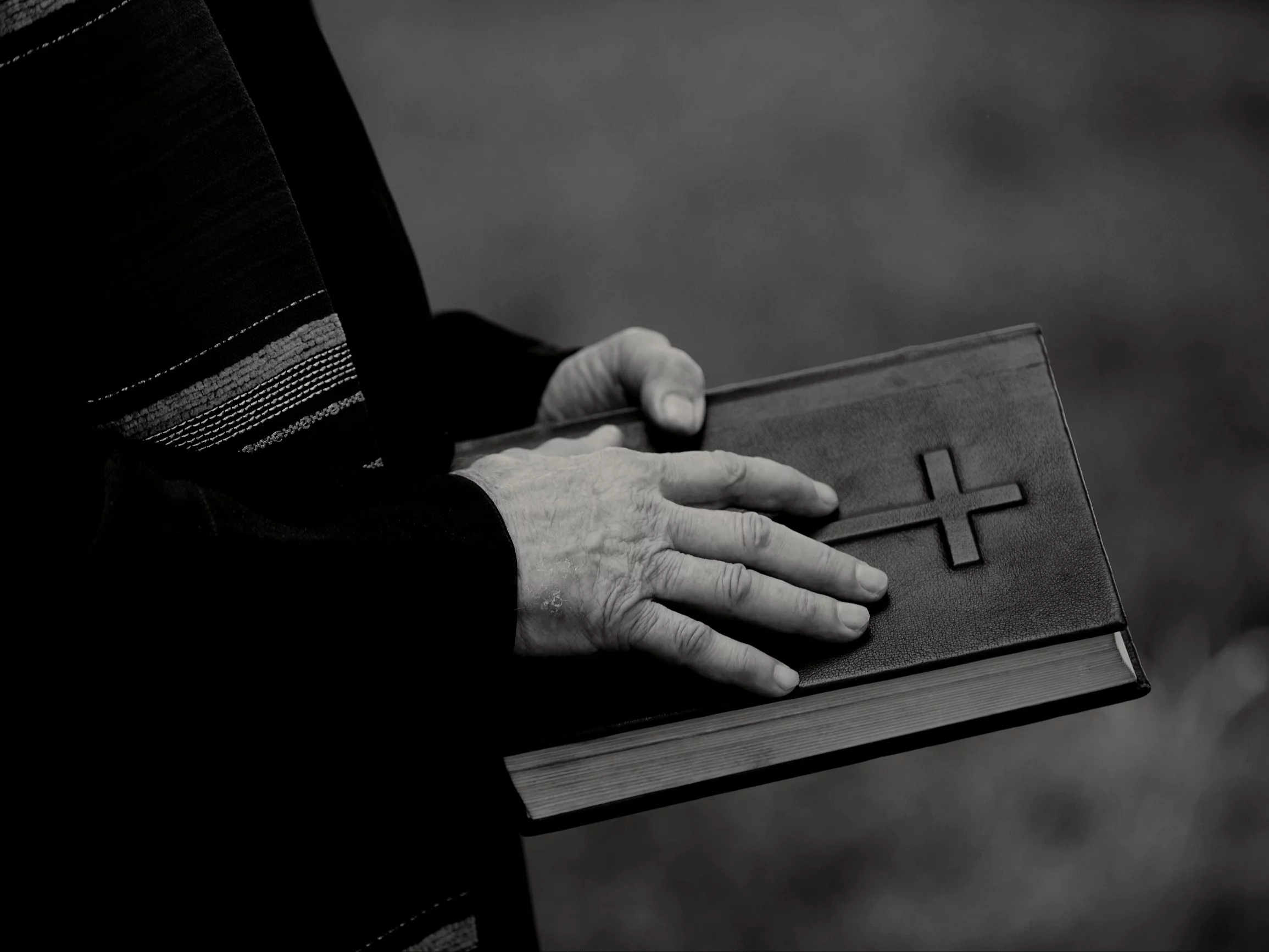 &bdquo;Lawina pozw&oacute;w za&nbsp;molestowanie kleryk&oacute;w&rdquo;? Prokuratura zmieniła podejście w&nbsp;głośnej sprawie