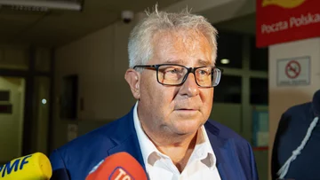 Ryszard Czarnecki opuszcza Polskę. Wiadomo, gdzie się uda