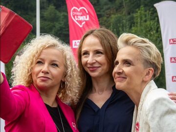 Samotne matki wściekłe na Lewicę. „Poprzednia władza dzieliła Polaków, a ta dzieli kobiety”