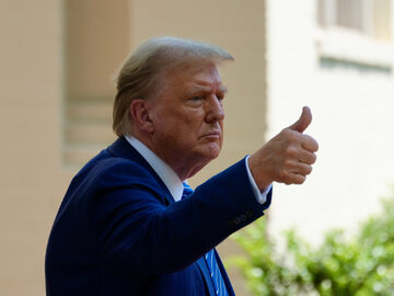 Strach w&nbsp;sztabie Trumpa wymusił zmianę? &bdquo;Poziom testosteronu wr&oacute;cił do&nbsp;normy&rdquo;