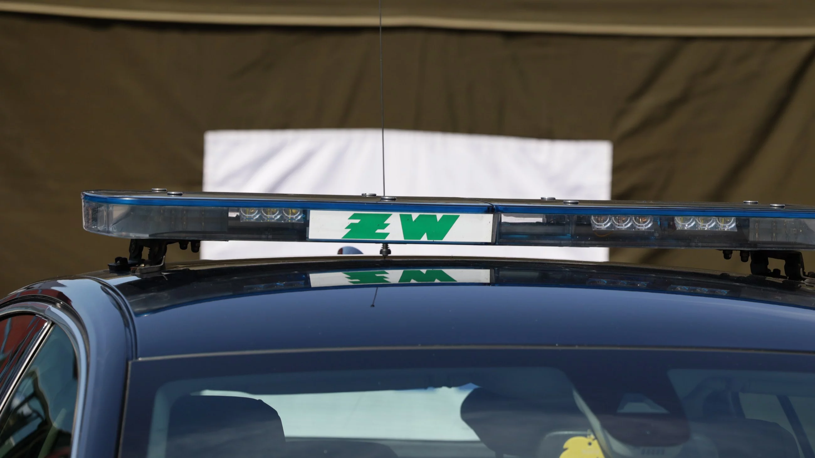 Szczątki obiektu przypominającego drona. Nocne komunikaty policji i ŻW