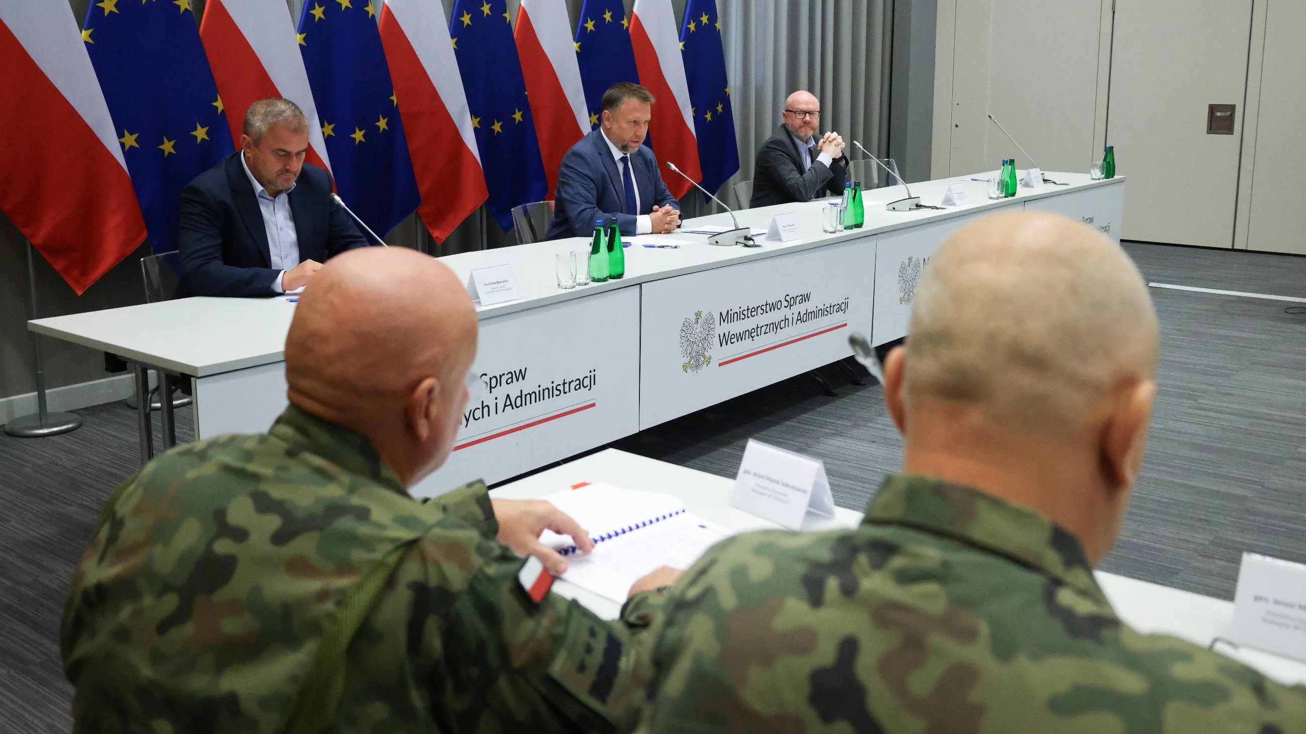Szef MSWiA o nielegalnej migracji. „Służby Łukaszenki decydują się zwiększać swoją presję”