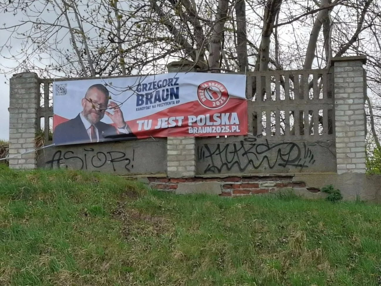 Szokujące zachowanie członka Drużyny Brauna. „Otwartą dłonią uderzył mnie w twarz”