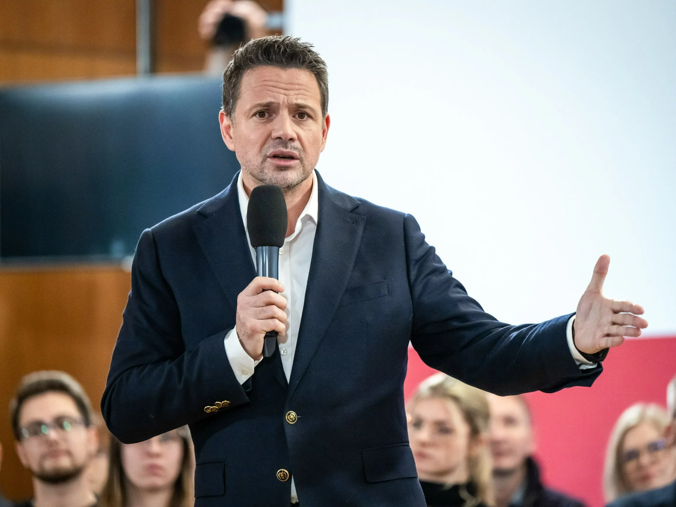 Wybory 2025. Sensacyjna zmiana. „Trzaskowski musi liczyć na cud”