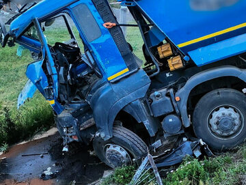 Wywrotka wjechała w pięć pojazdów. 26 poszkodowanych. Kierowca był pijany